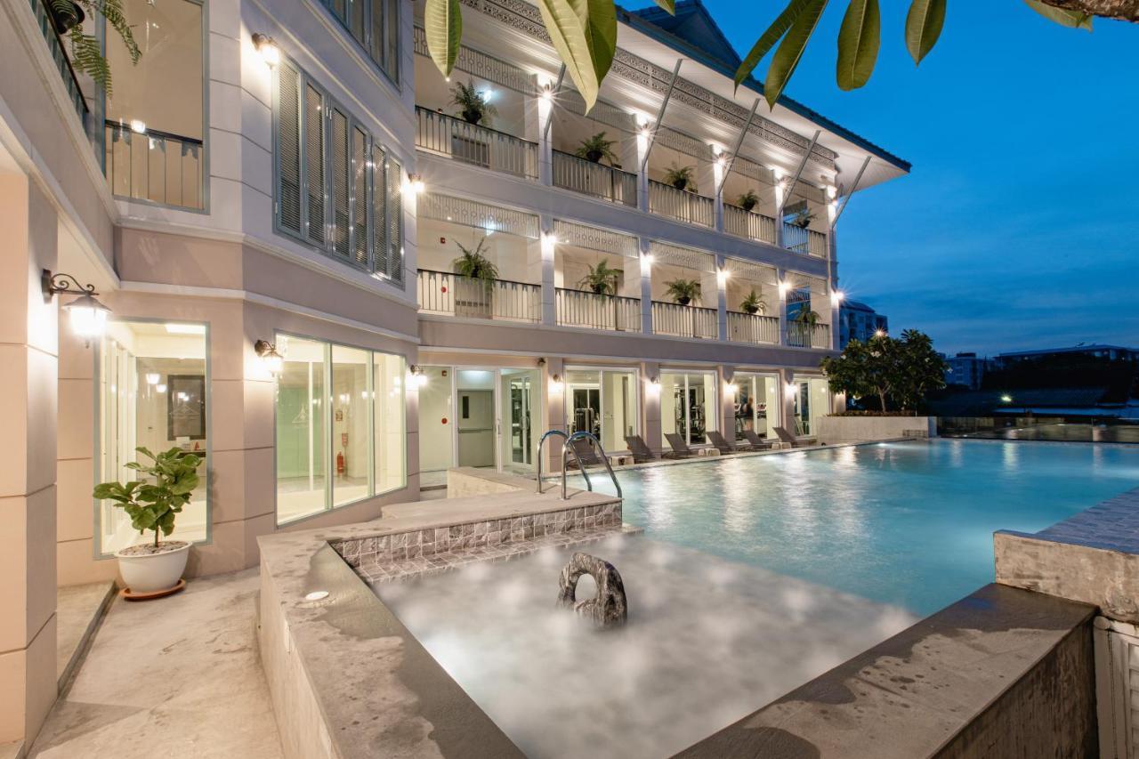 Siam Tharadol Hotel Banguecoque Exterior foto