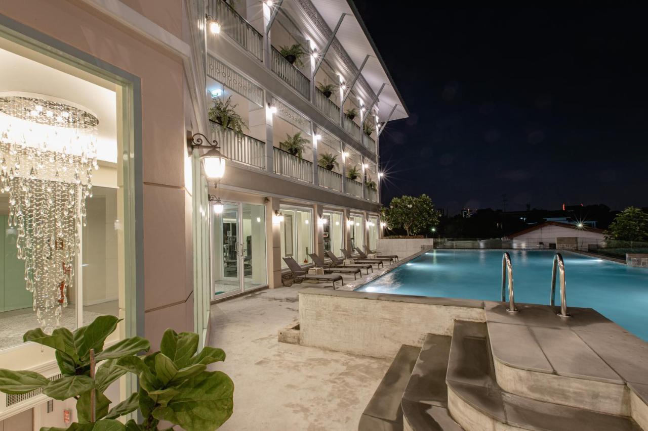 Siam Tharadol Hotel Banguecoque Exterior foto